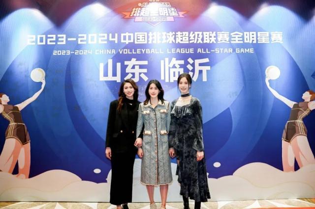 半岛体育官网-8名教练56名球员1万+现场观众 全明星赛，排超盛会