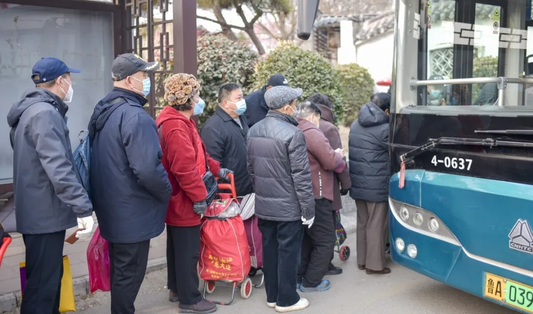 半岛体育官网-2026养老金“22连涨”稳了!工龄满40年,挂钩调整更吃香吗?