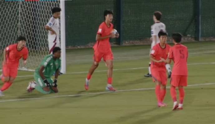 半岛体育APP-21年后再进世少赛！U17国足2-0卡塔尔获亚洲杯首胜 小组第2名出线